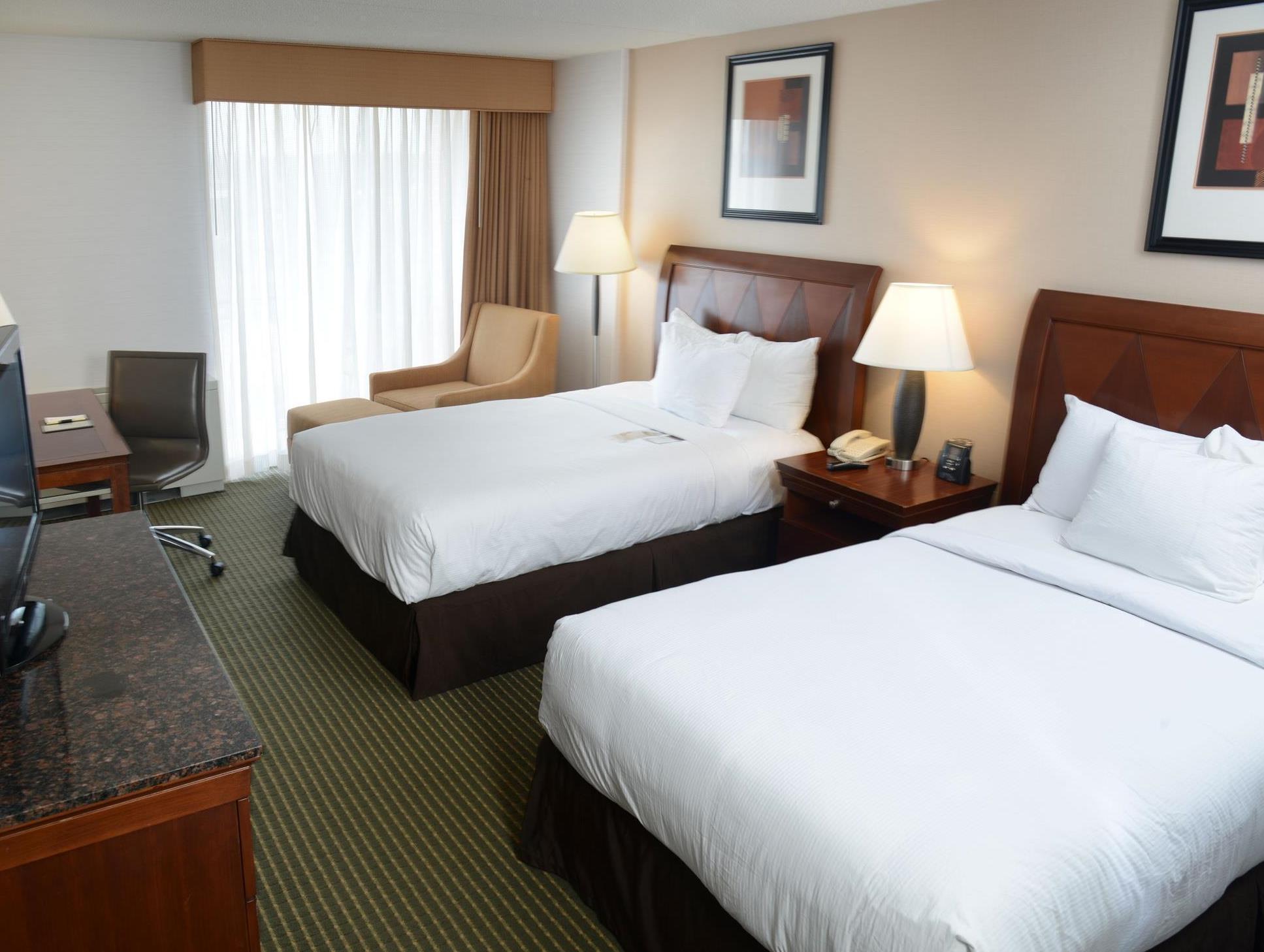 Doubletree By Hilton Hotel Syracuse Іст-Сіракуз Екстер'єр фото