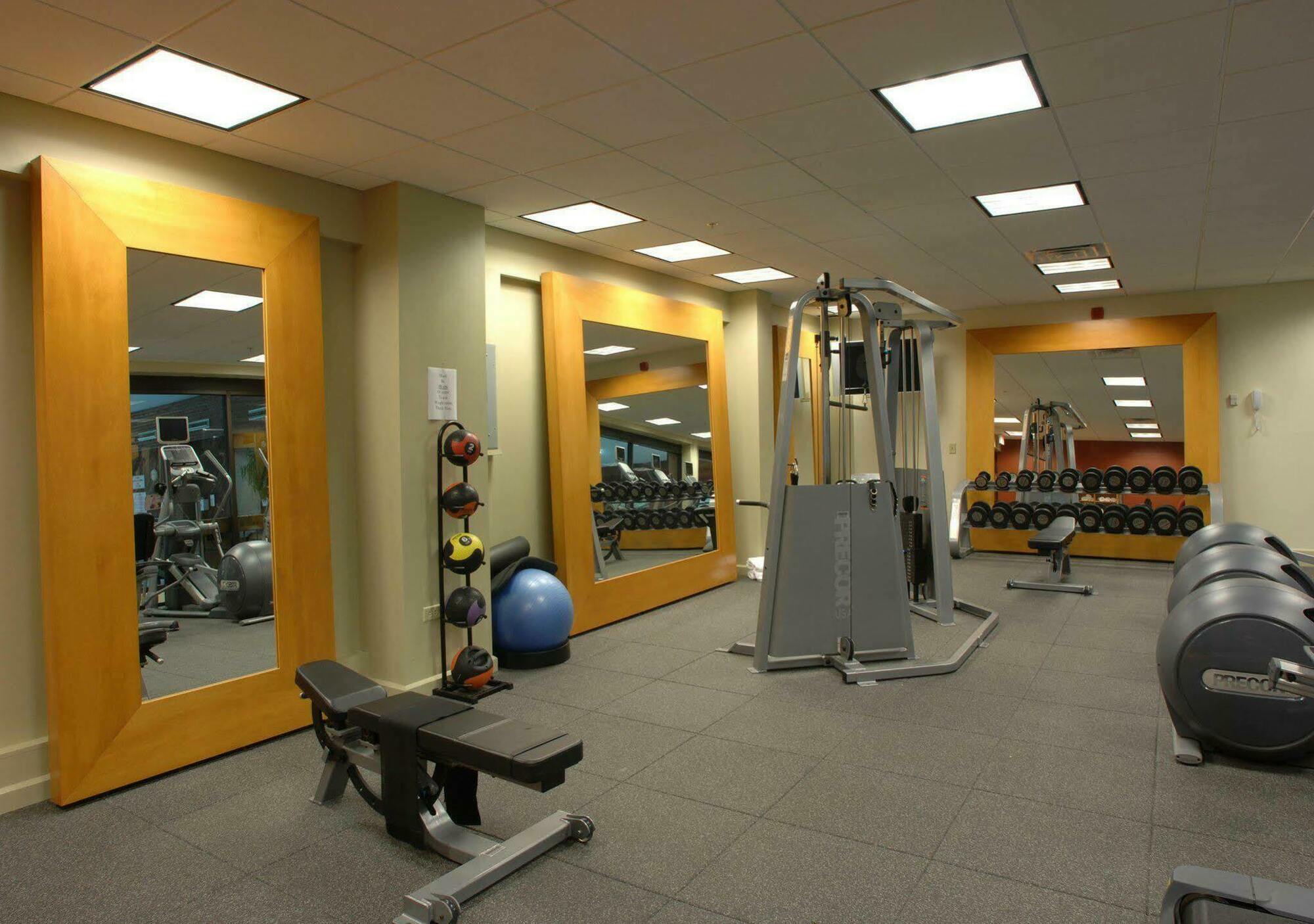 Doubletree By Hilton Hotel Syracuse Іст-Сіракуз Екстер'єр фото